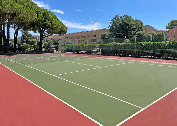 Lovely With Pool-beahost Lägenhet *